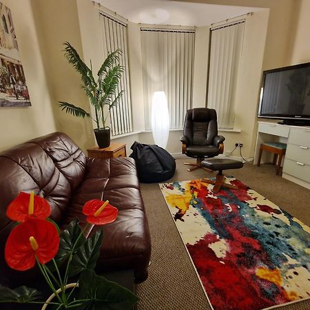 4 Bed Rooms 5 Double Beds Holidays House Near Train Station Plymouth Exteriér fotografie
