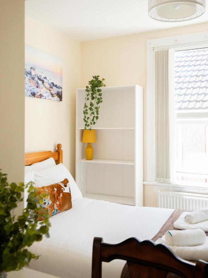 4 Bed Rooms 5 Double Beds Holidays House Near Train Station Plymouth Exteriér fotografie
