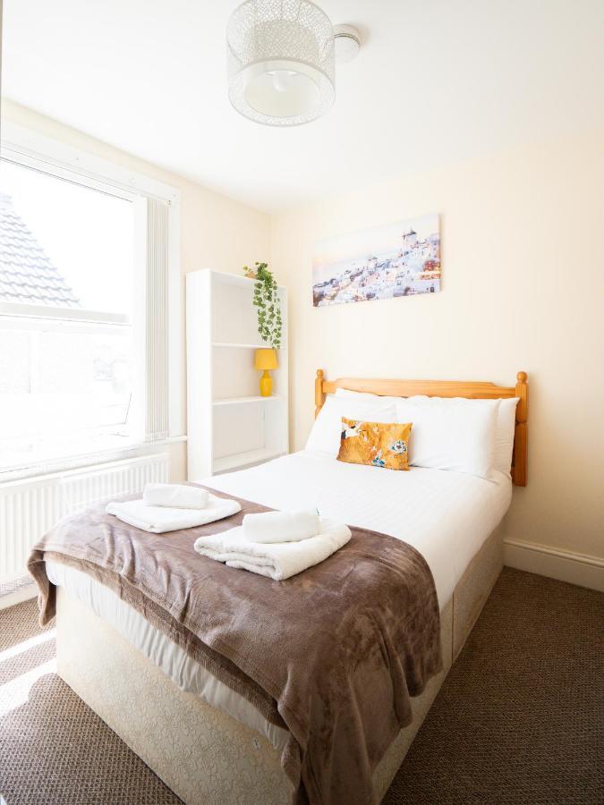 4 Bed Rooms 5 Double Beds Holidays House Near Train Station Plymouth Exteriér fotografie